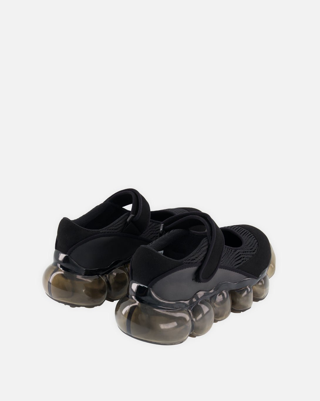Jewelry Cocoon - Grounds - Elevastor