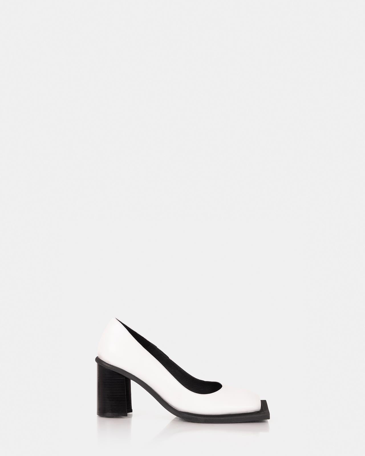 Cream Howl Pumps - Heels - Ninamounah - Elevastor